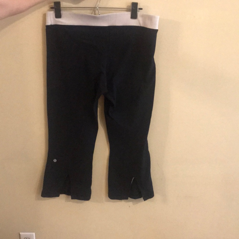 Lululemon Capri pants